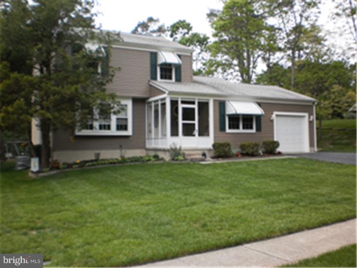 15 Old Farm Road Sicklerville, NJ 08081 - Photo 2 of 25 Exterior Front