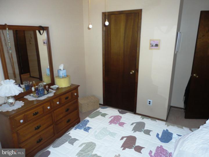 15 Old Farm Road Sicklerville, NJ 08081 - Photo 17 of 25 Bedroom