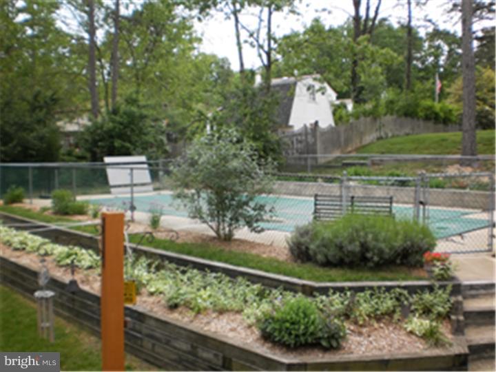 15 Old Farm Road Sicklerville, NJ 08081 - Photo 20 of 25 Back Yard