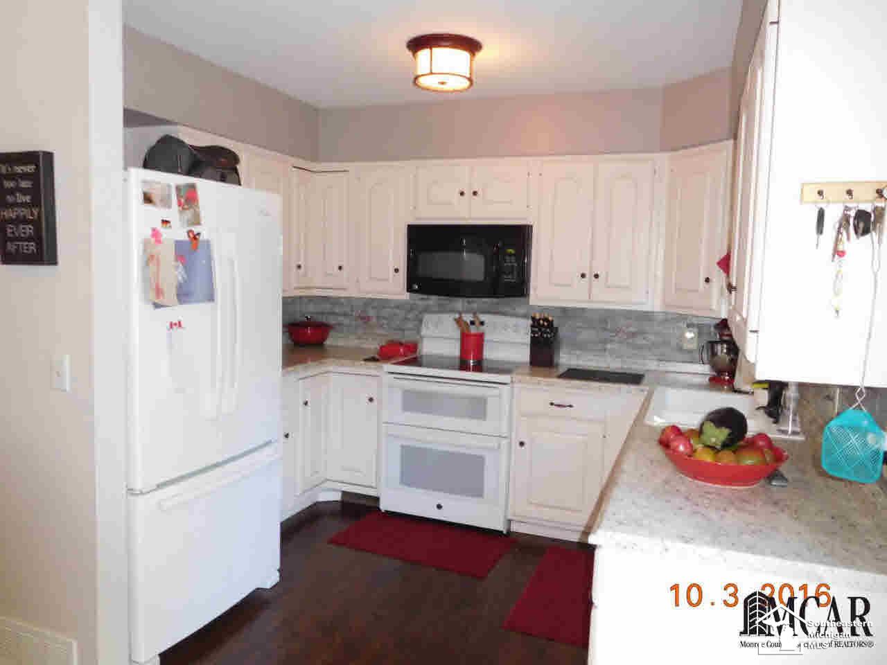 3011 North Custer Road Monroe, MI 48162 - Photo 15 of 35 21223334-14.JPG