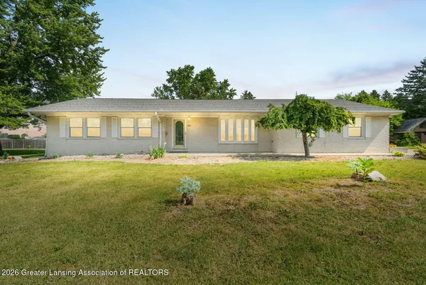 $299,900 | 900 West McConnell Street, St. Johns, MI 48879