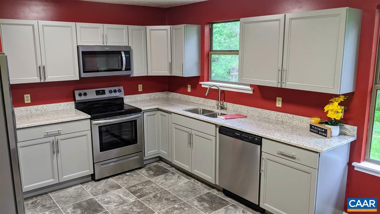 94 Circle Road Stanardsville, VA 22973 - Photo 3 of 4 Gallery Image 3