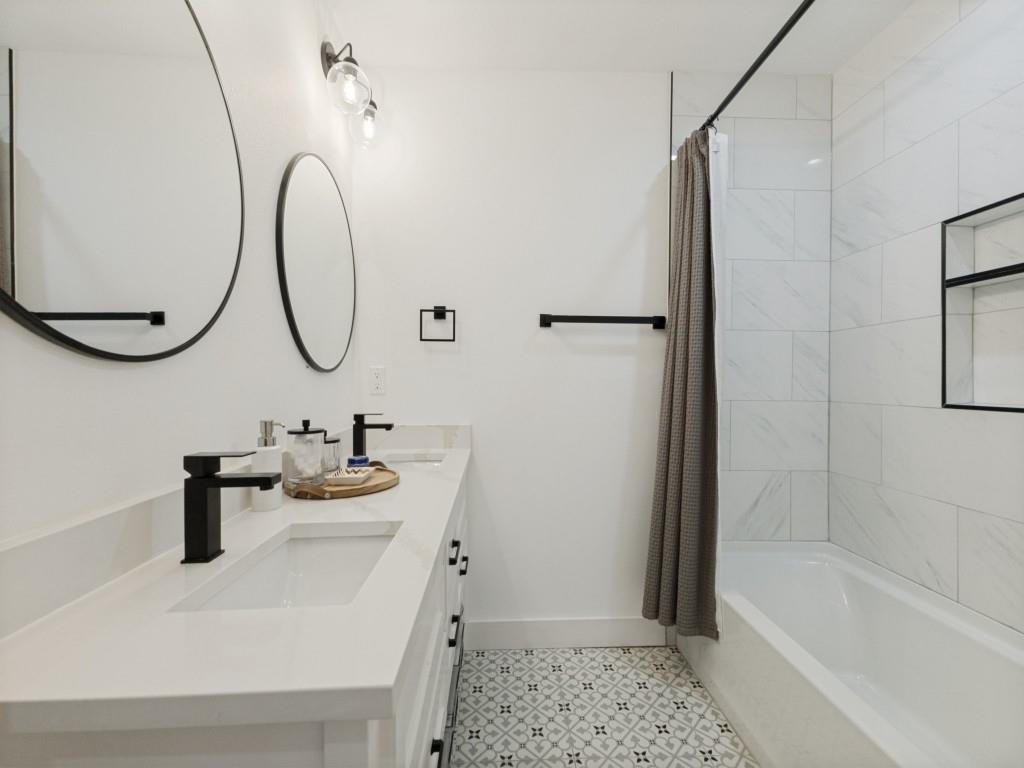 6716 Roundrock Road Dallas, TX 75248 - Photo 27 of 36
