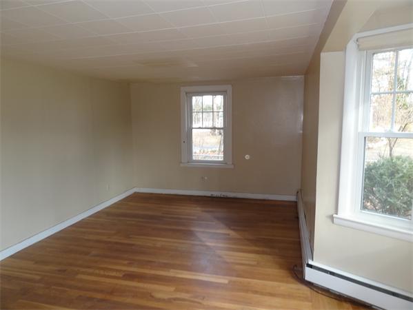 24 Leland Road Norfolk, MA 02056 - Photo 5 of 15 Gallery Image 5
