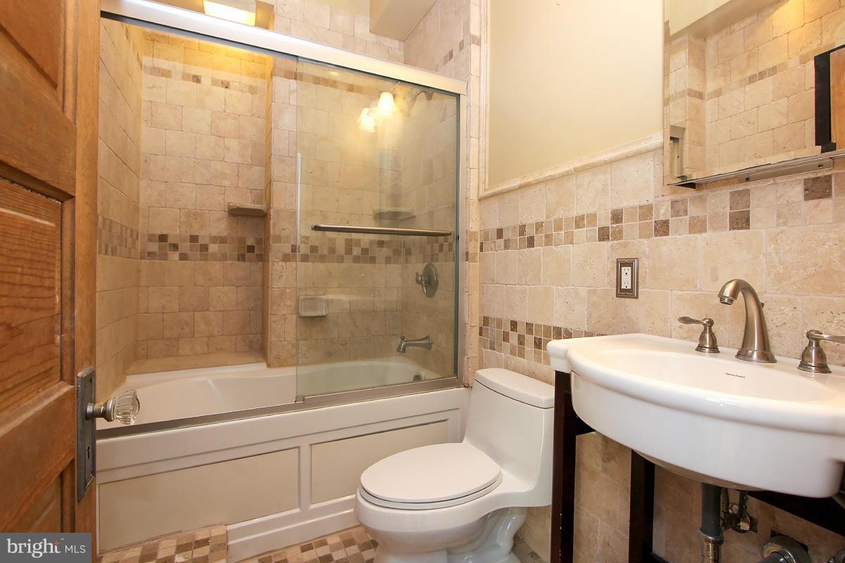 1158 4th Street Northeast Washington, DC 20002 - Photo 14 of 20 Bath (Master)