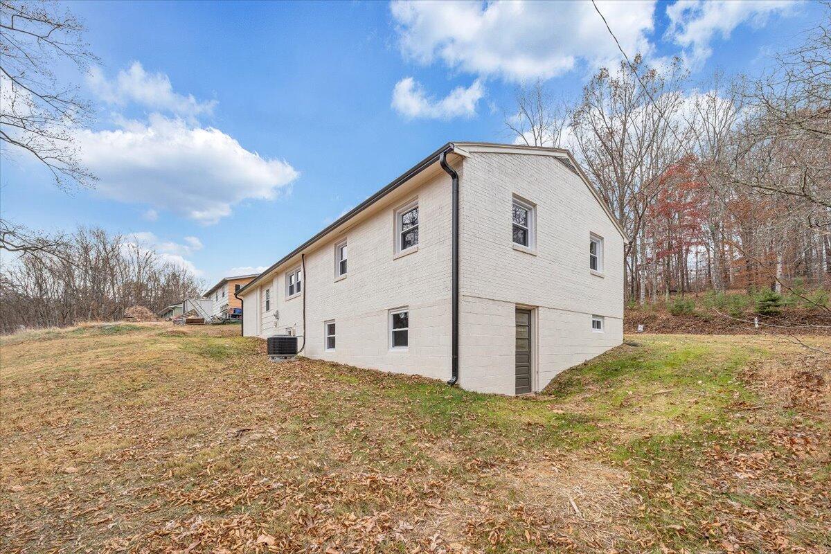 1865 Dewey Road Montvale, VA 24122 - Photo 29 of 32 29-MIB08910
