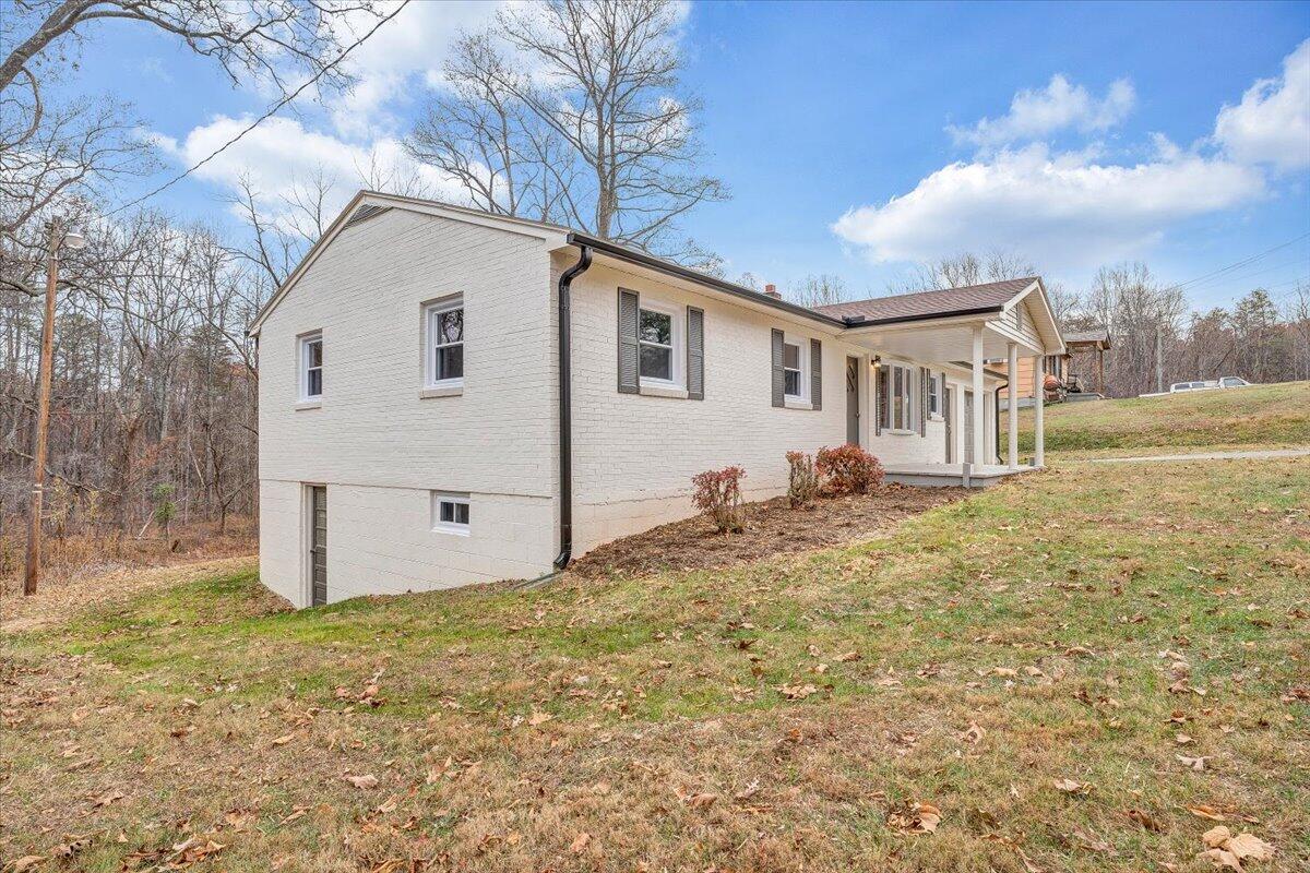 1865 Dewey Road Montvale, VA 24122 - Photo 30 of 32 30-MIB08913