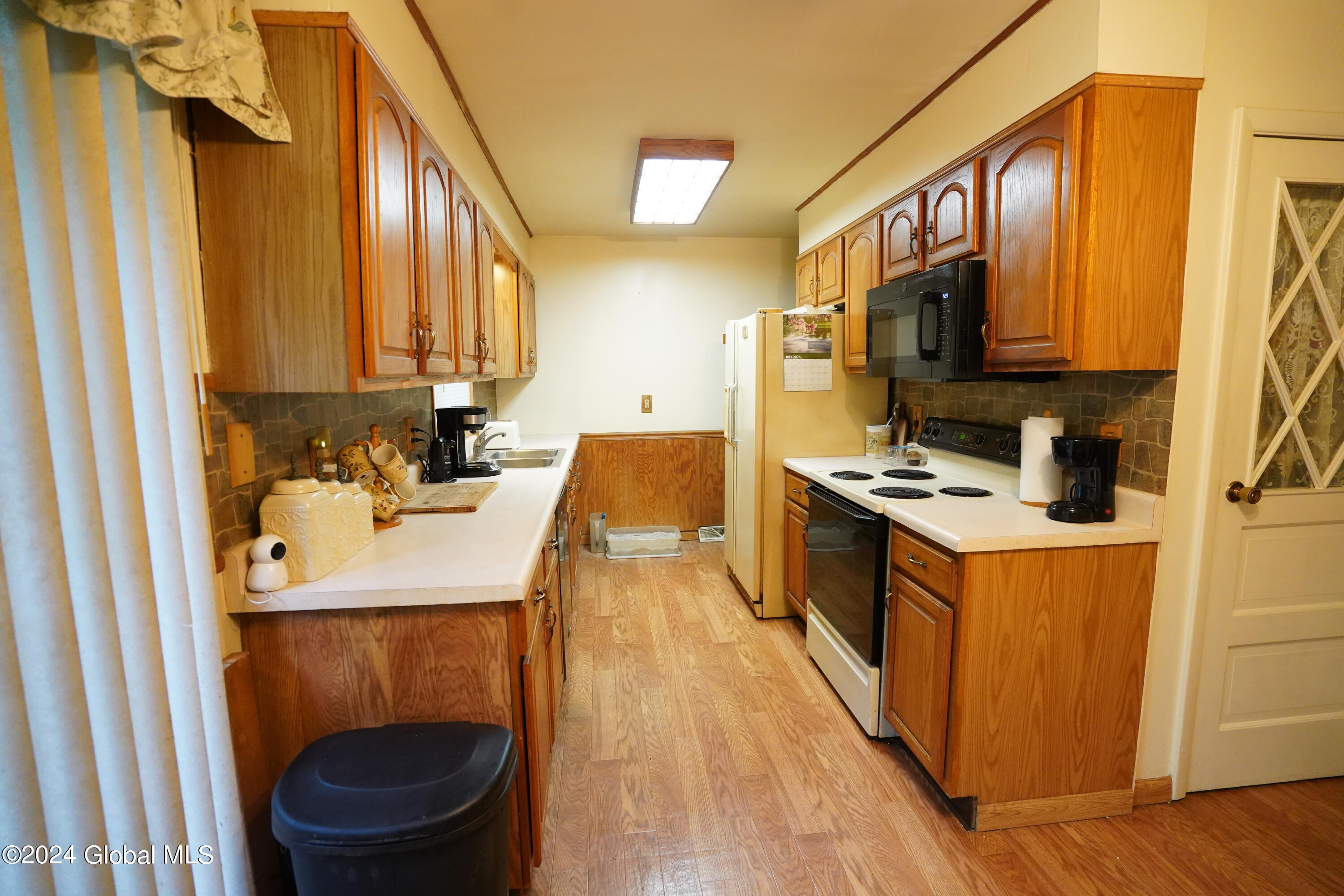 8 Sand Road Schodack, NY 12033 - Photo 15 of 43 DSC03603