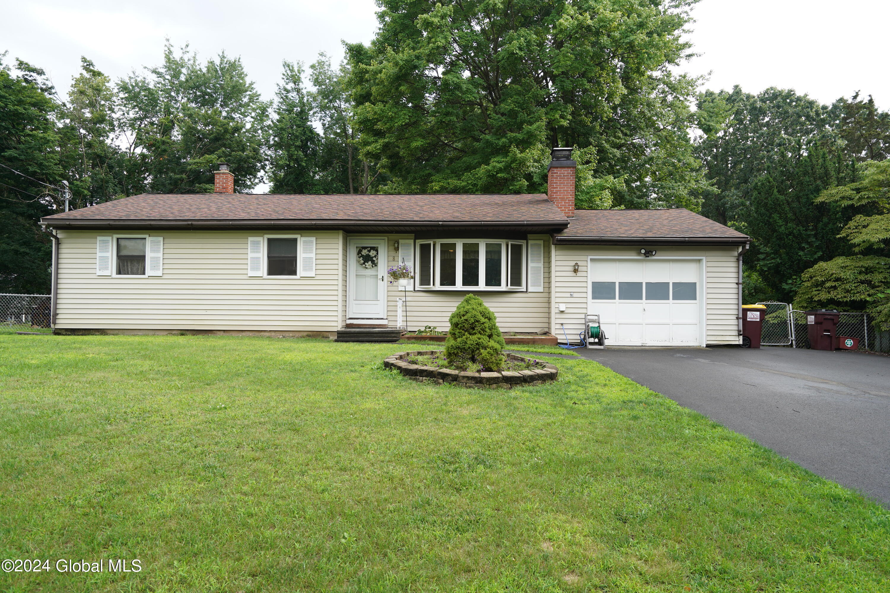 8 Sand Road Schodack, NY 12033 - Photo 3 of 43 DSC03586
