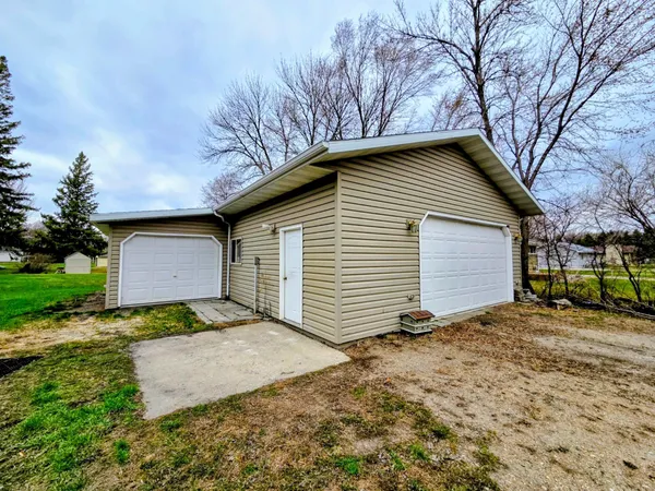 $392,000 | 811 1st Avenue East, Ada, MN 56510