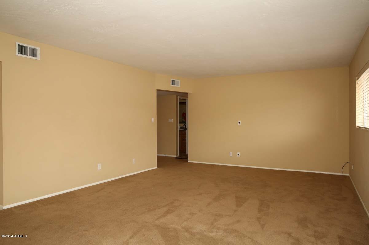8213 East Chaparral Road Scottsdale, AZ 85250 - Photo 29 of 30 Living Room2