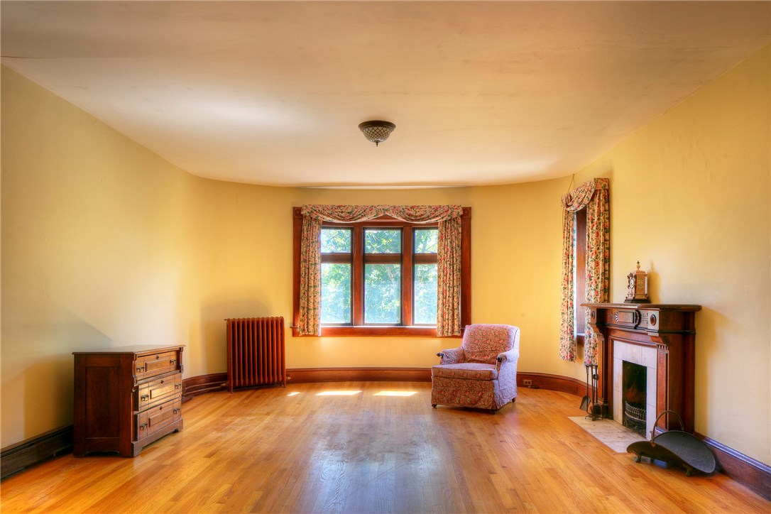 97 Ruggles Avenue Newport, RI 02840 - Photo 25 of 49