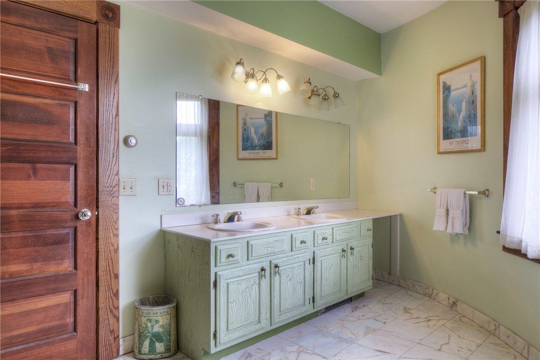 97 Ruggles Avenue Newport, RI 02840 - Photo 30 of 49