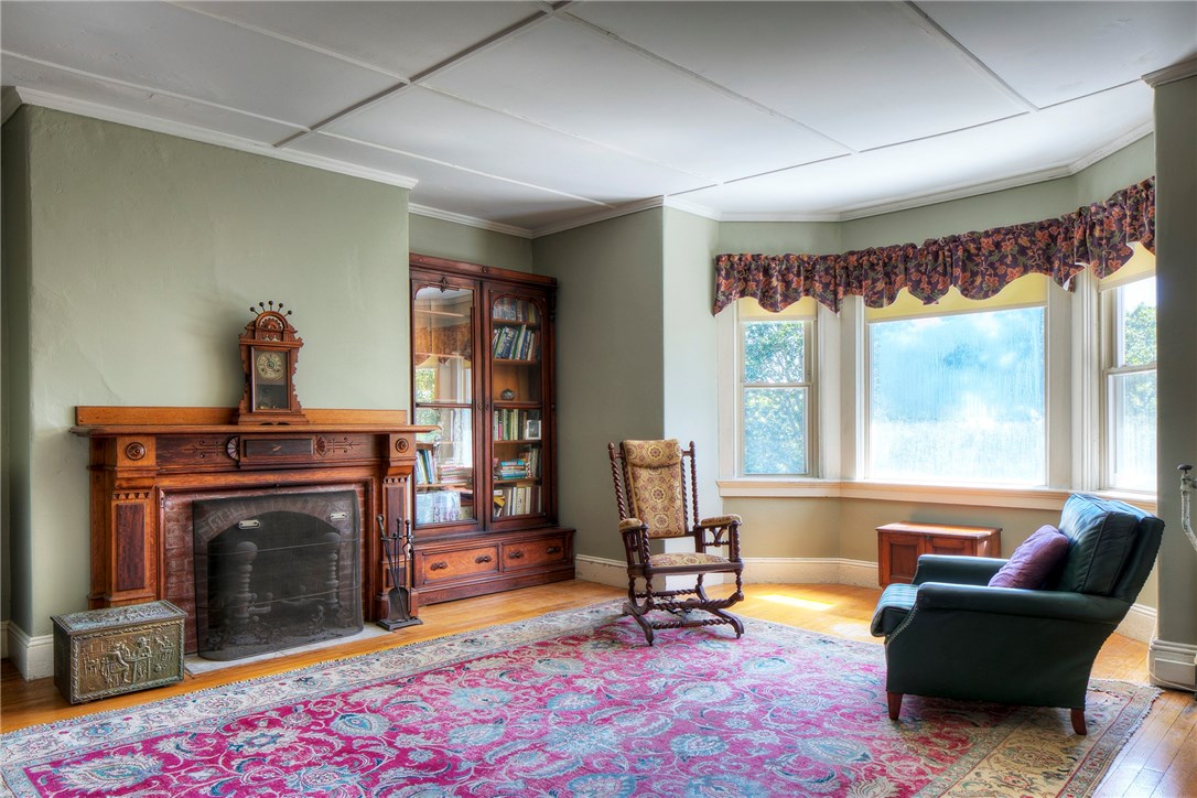 97 Ruggles Avenue Newport, RI 02840 - Photo 31 of 49