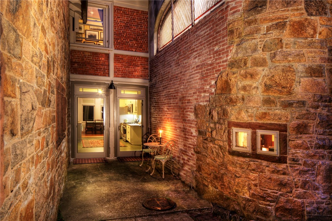 97 Ruggles Avenue Newport, RI 02840 - Photo 32 of 49