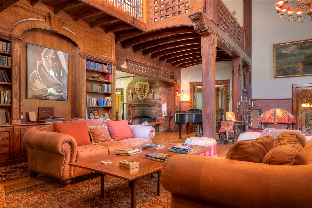 97 Ruggles Avenue Newport, RI 02840 - Photo 5 of 49