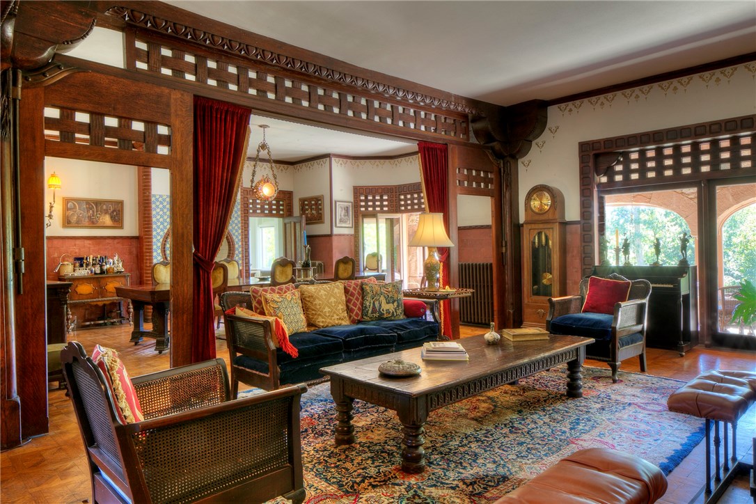 97 Ruggles Avenue Newport, RI 02840 - Photo 7 of 49