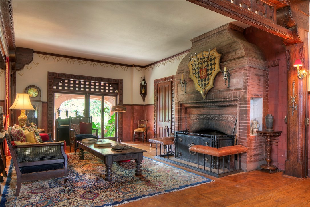 97 Ruggles Avenue Newport, RI 02840 - Photo 9 of 49