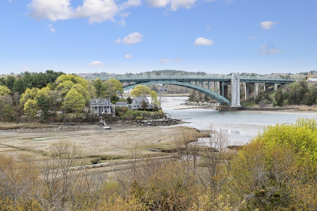 107 Riverview Road, Unit B Gloucester, MA 01930 - Photo 4 of 30 Gallery Image 4