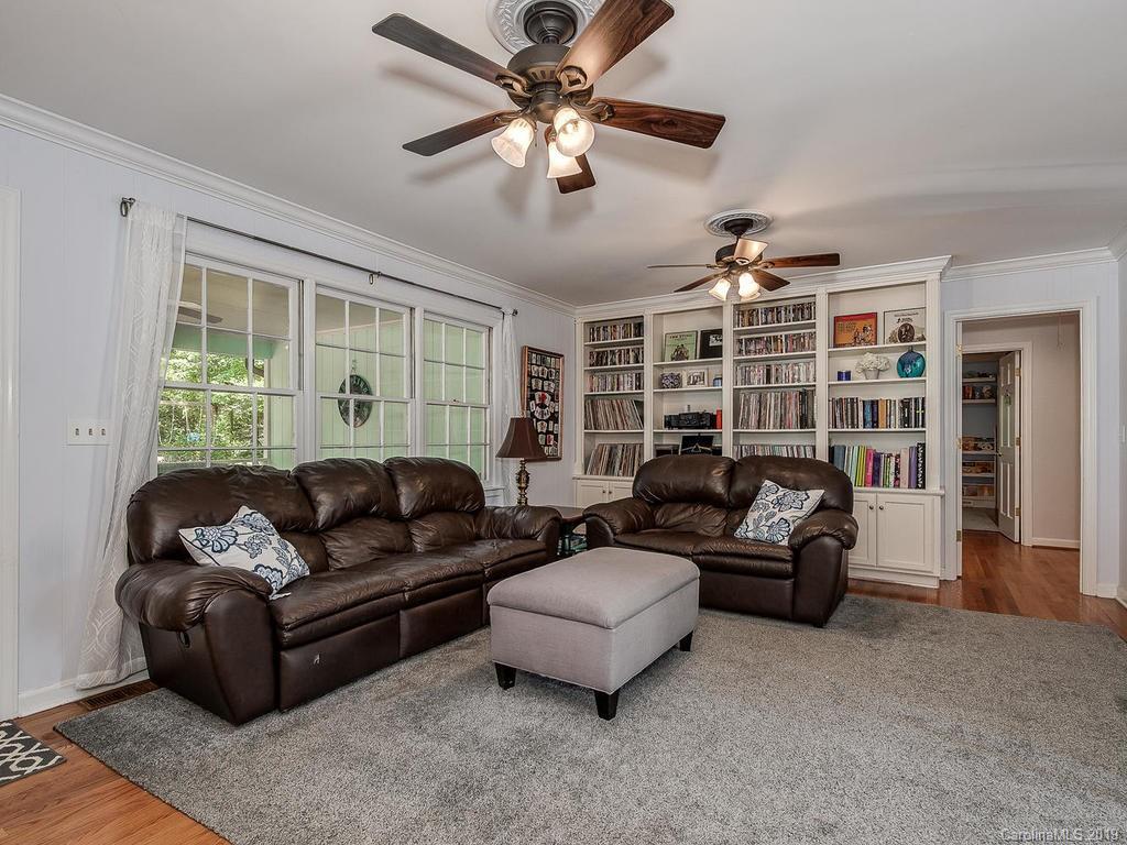 3418 Mill Pond Road Charlotte, NC 28226 - Photo 12 of 26 Gallery Image 12