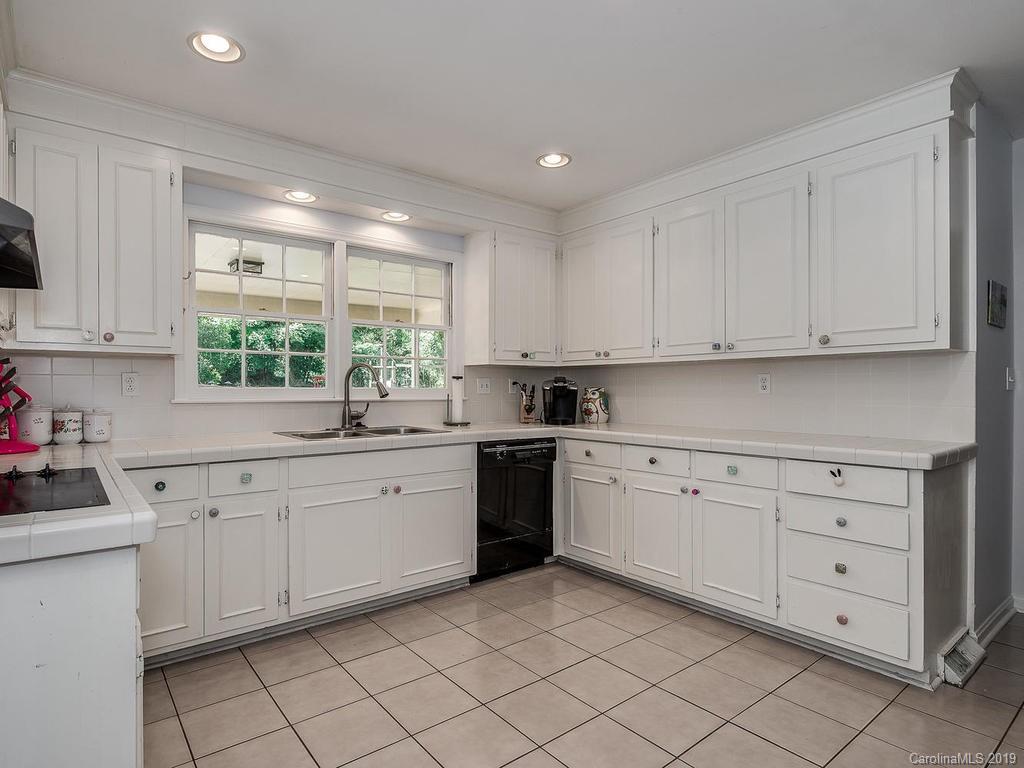 3418 Mill Pond Road Charlotte, NC 28226 - Photo 8 of 26 Gallery Image 8