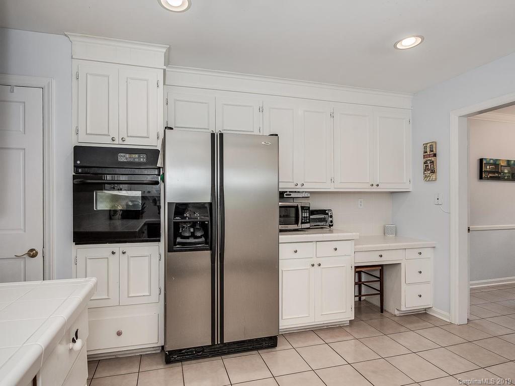 3418 Mill Pond Road Charlotte, NC 28226 - Photo 9 of 26 Gallery Image 9
