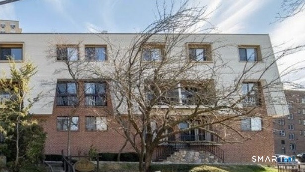 1 Valley Road, Unit 101 Stamford, CT 06902 - Photo 1 of 10