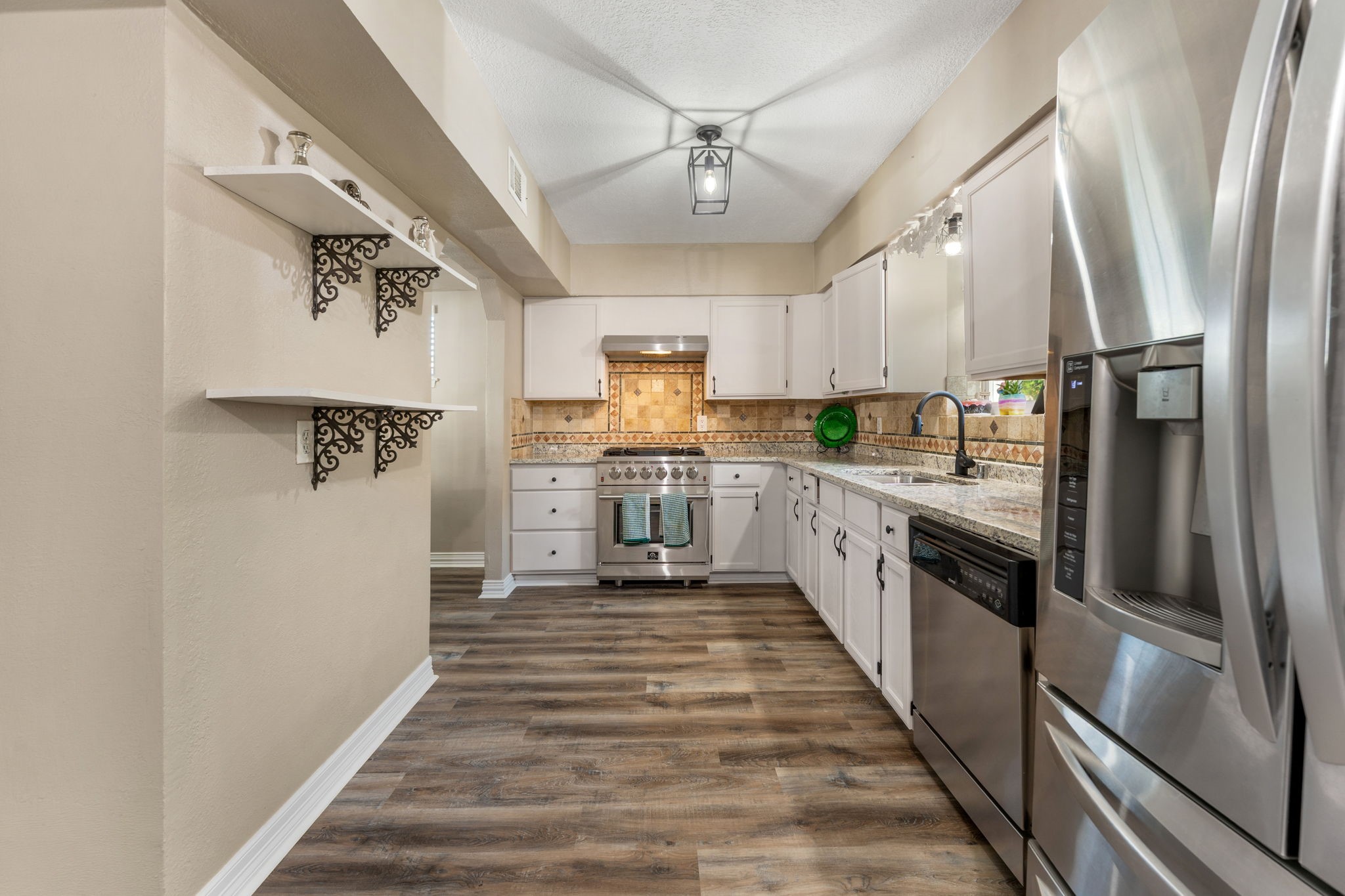 5007 Inverness Drive Baytown, TX 77521 - Photo 16 of 28