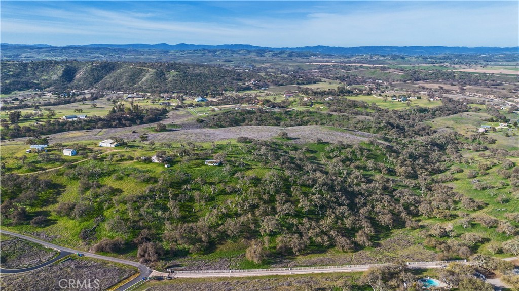 930 Windwood Road Paso Robles, CA 93446 - Photo 45 of 68 Gallery Image 45