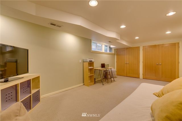 $817,500 | 3637 40th Avenue West, Seattle, WA 98199