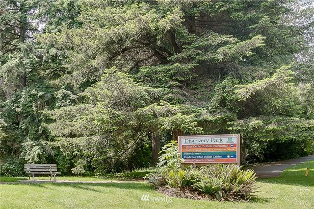 $817,500 | 3637 40th Avenue West, Seattle, WA 98199