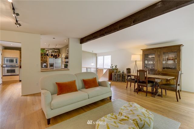 $817,500 | 3637 40th Avenue West, Seattle, WA 98199