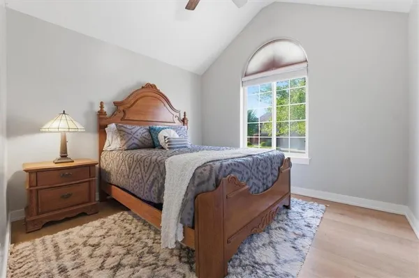 $549,900 | 910 Sherman Parkway, Belton, MO 64012