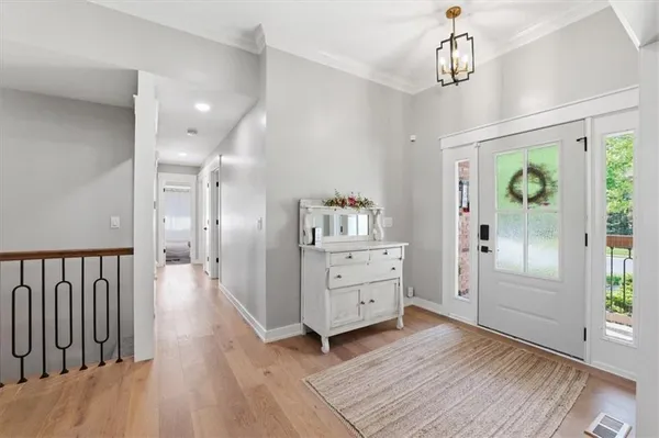 $549,900 | 910 Sherman Parkway, Belton, MO 64012