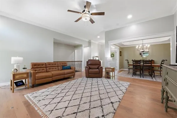 $549,900 | 910 Sherman Parkway, Belton, MO 64012