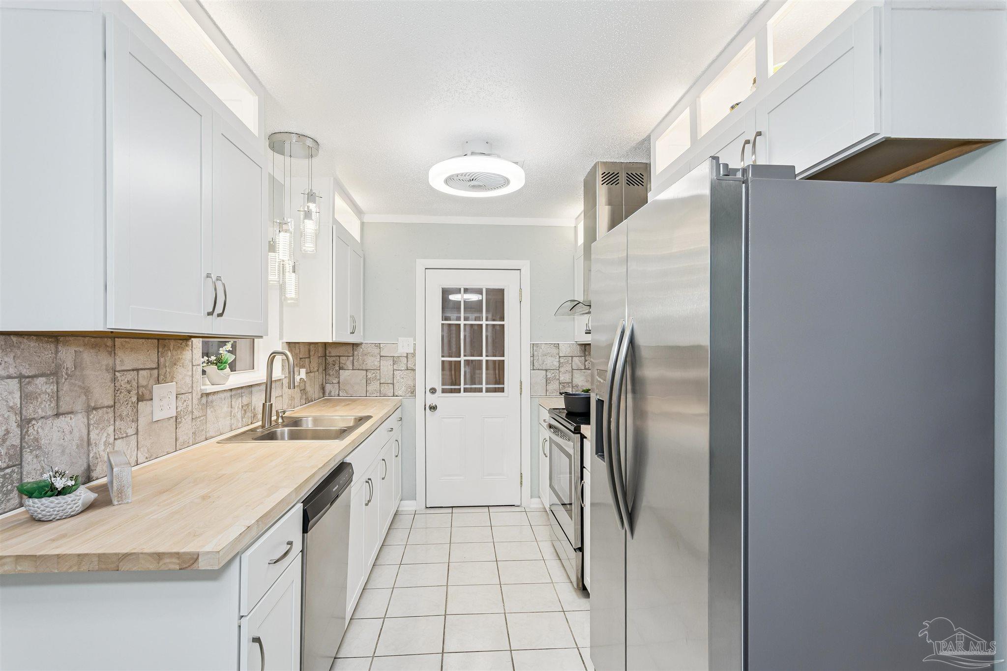 6 Gamwell Road Pensacola, FL 32506 - Photo 8 of 27 Gallery Image 8