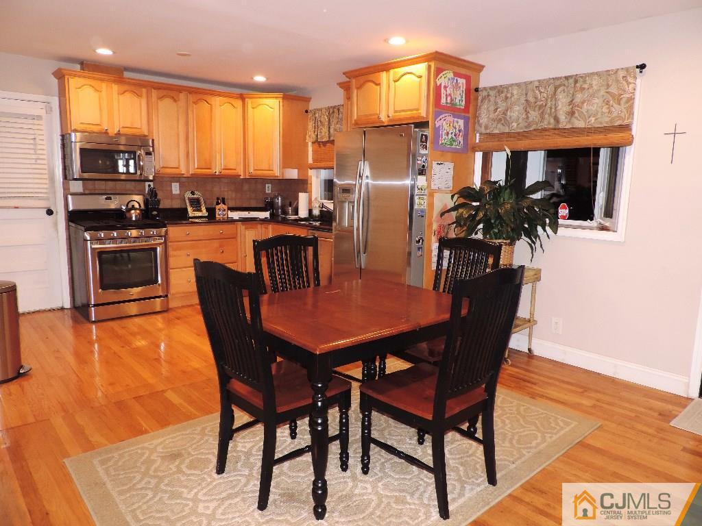 27 Columbia Road Old Bridge, NJ 08859 - Photo 5 of 24 a view of a dining room with furniture