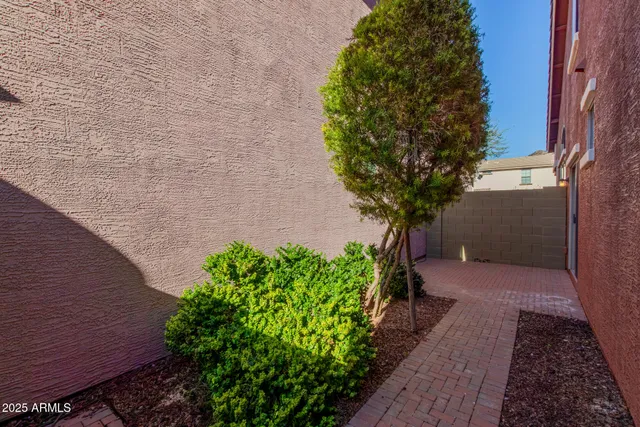 $389,900 | 4963 West Escuda Drive, Glendale, AZ 85308