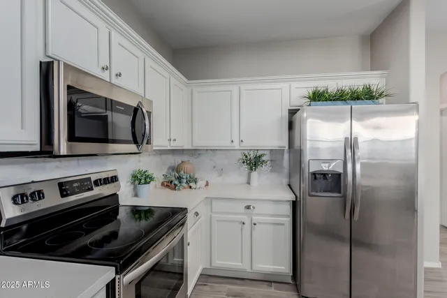 $389,900 | 4963 West Escuda Drive, Glendale, AZ 85308