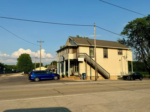 $599,000 | 1-n279 LaFox Road, Elburn, IL 60119