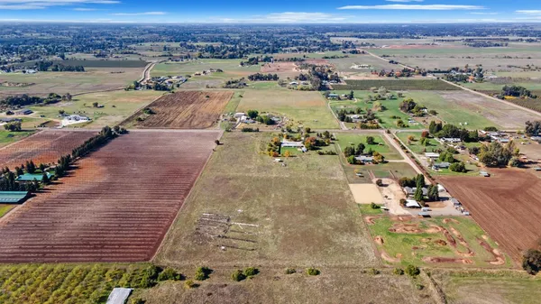 $1,299,000 | 4666 North Zediker Avenue, Sanger, CA 93657