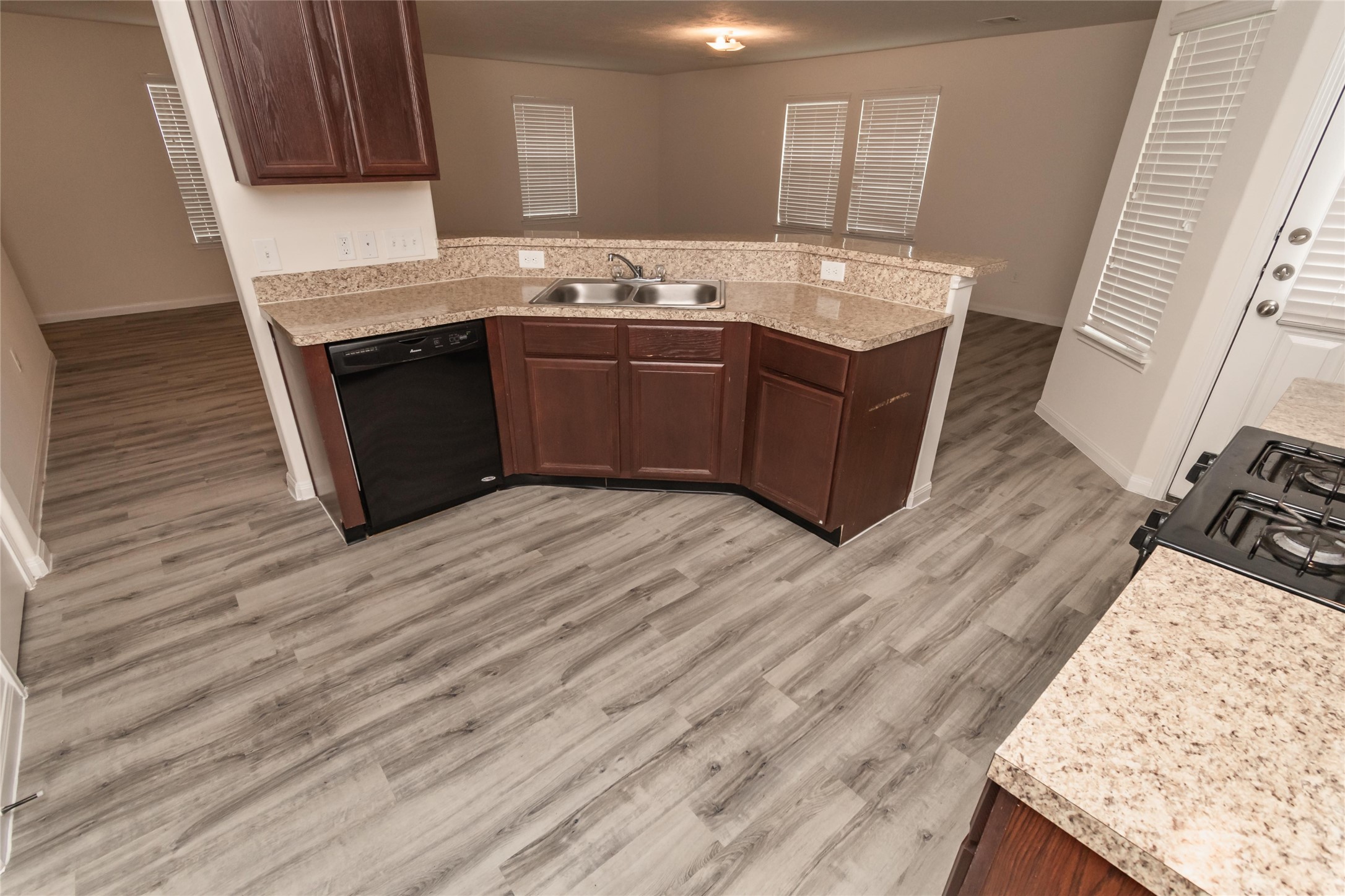 12631 Needles Nest Road Houston, TX 77038 - Photo 2 of 10