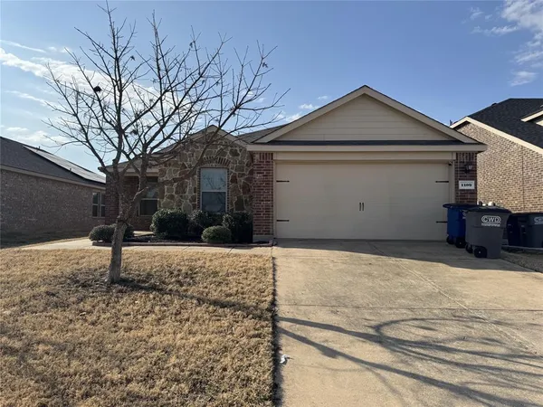 $2,000 | 1109 Roman Drive, Princeton, TX 75407