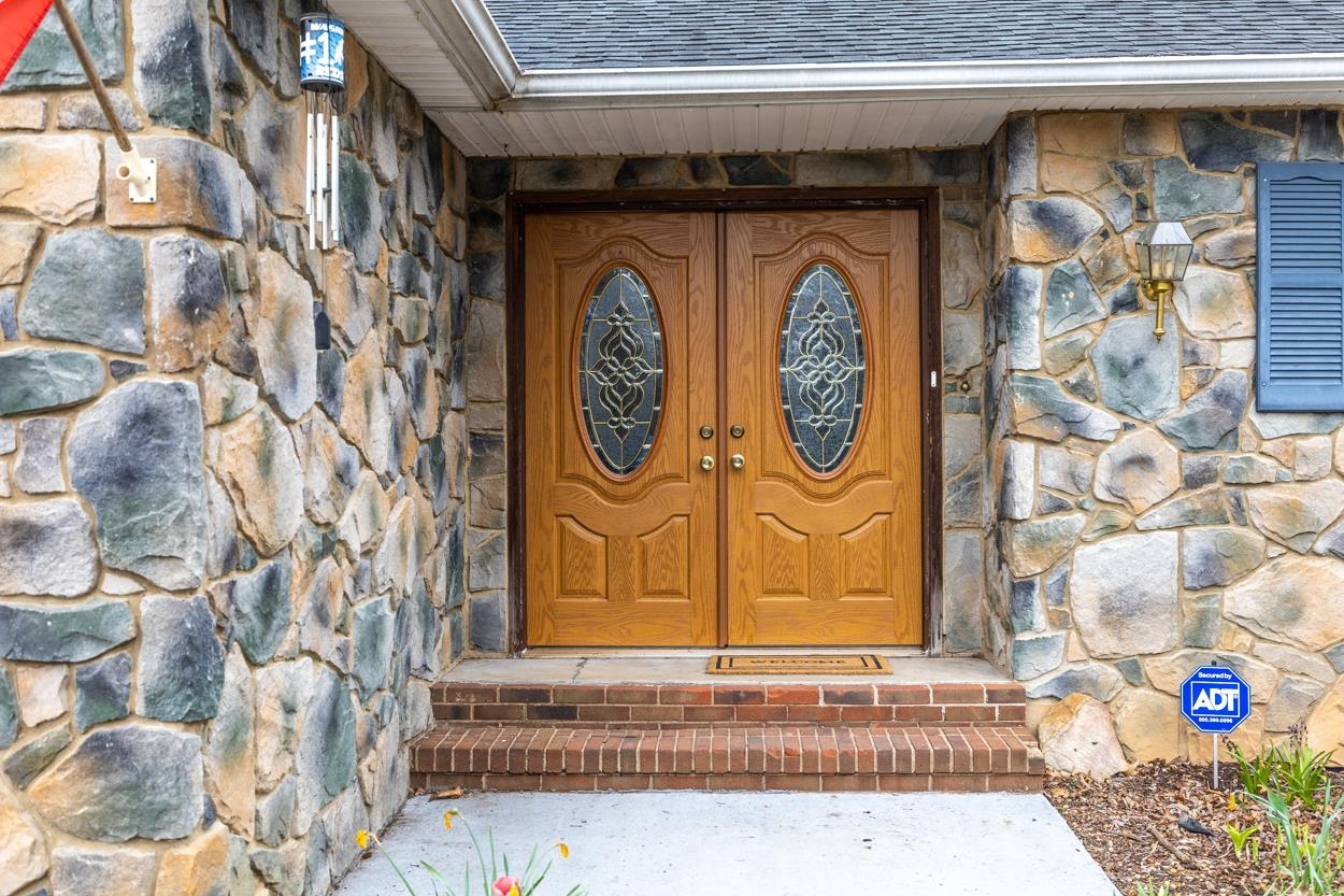 499 Verbena Road Shenandoah, VA 22849 - Photo 4 of 32 Gallery Image 4
