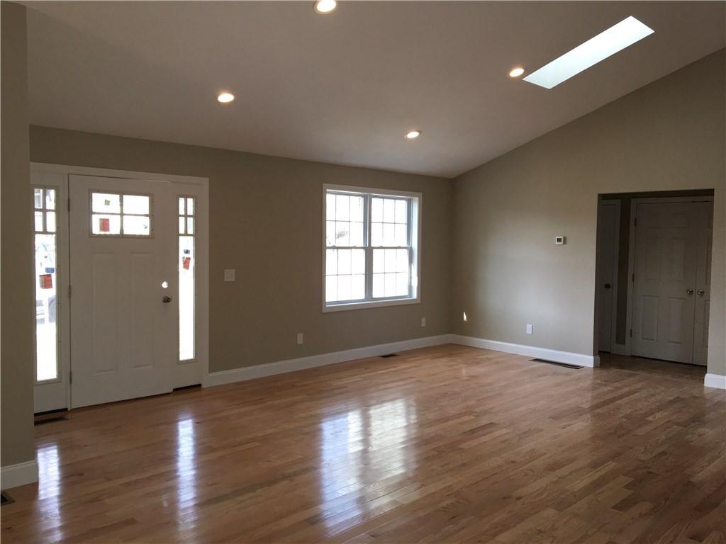 516 Lucille Street Woonsocket, RI 02895 - Photo 7 of 25 Gallery Image 7