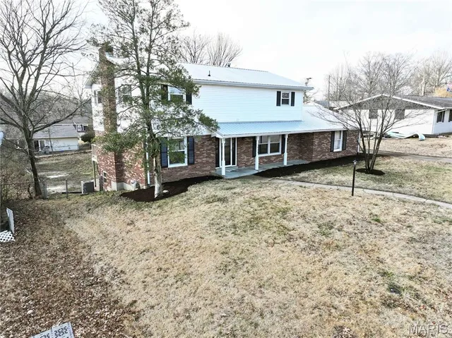 $349,900 | 1829 East Weissinger Lane, Cape Girardeau, MO 63701