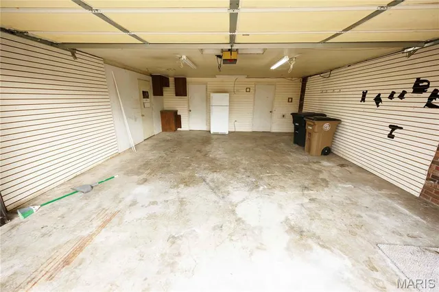 $349,900 | 1829 East Weissinger Lane, Cape Girardeau, MO 63701