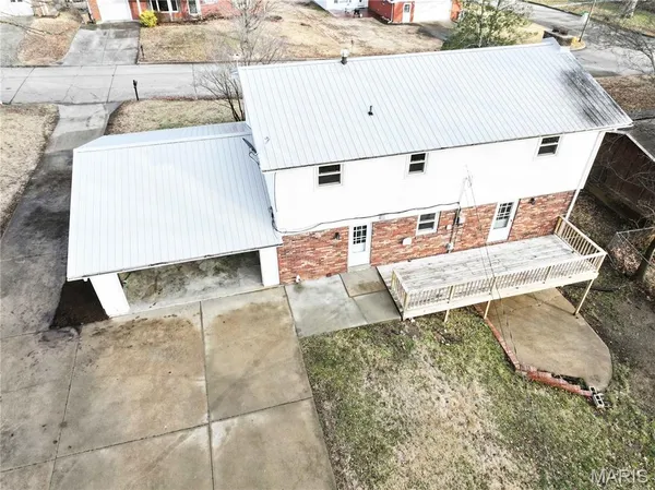 $334,900 | 1829 East Weissinger Lane, Cape Girardeau, MO 63701