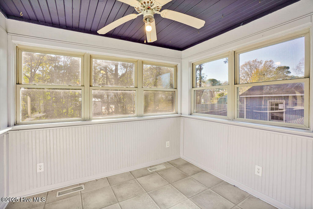 807 Greenbriar Road Wilmington, NC 28409 - Photo 15 of 37 807GreenbriarRoad-15