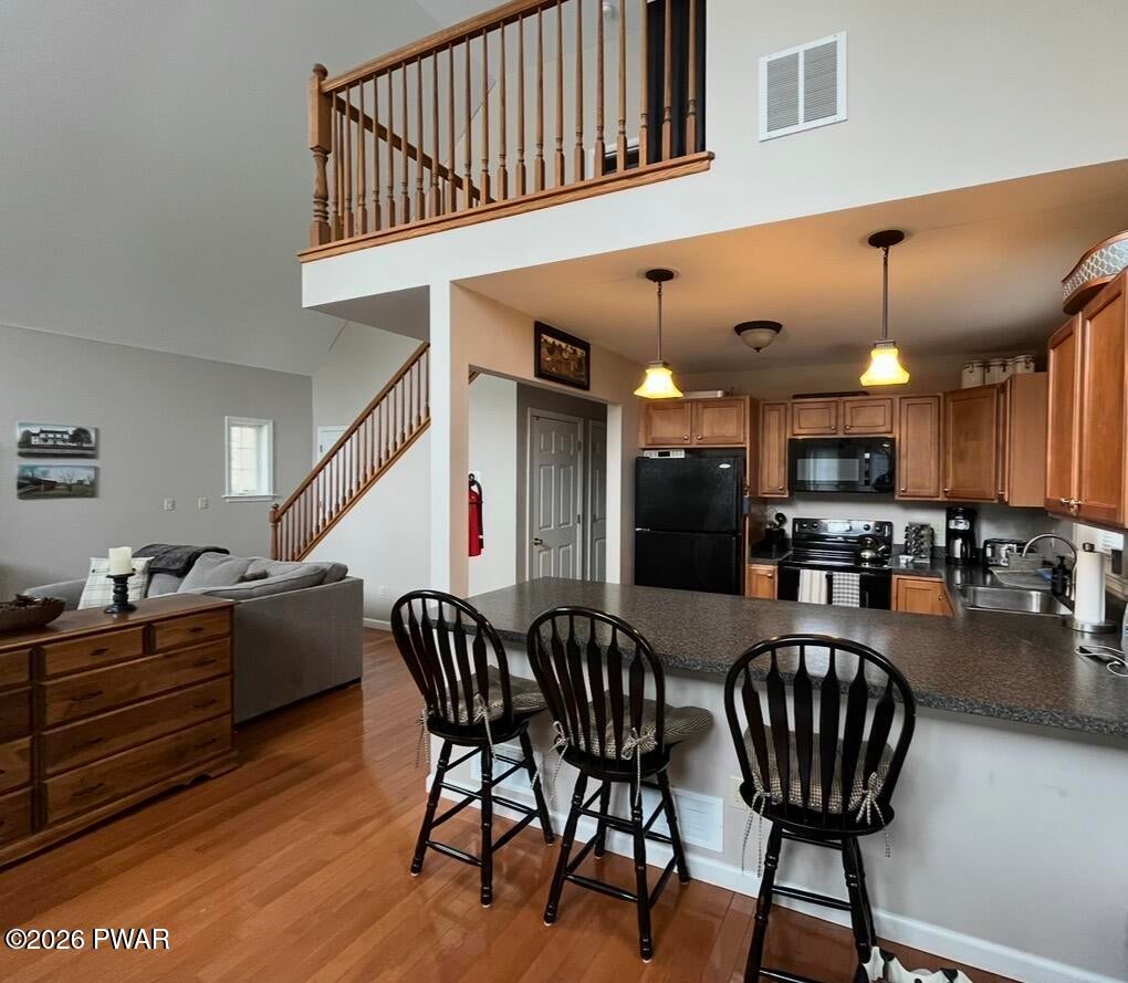 129 Laurel Road Lackawaxen, PA 18435 - Photo 5 of 25 Gallery Image 5